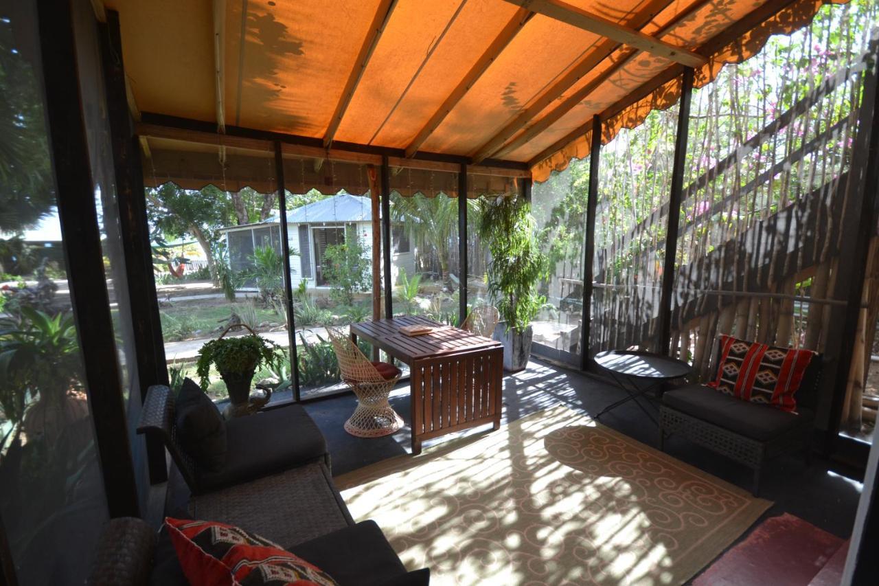 Katamah Beachfront Guesthouse Treasure Beach Pokój zdjęcie